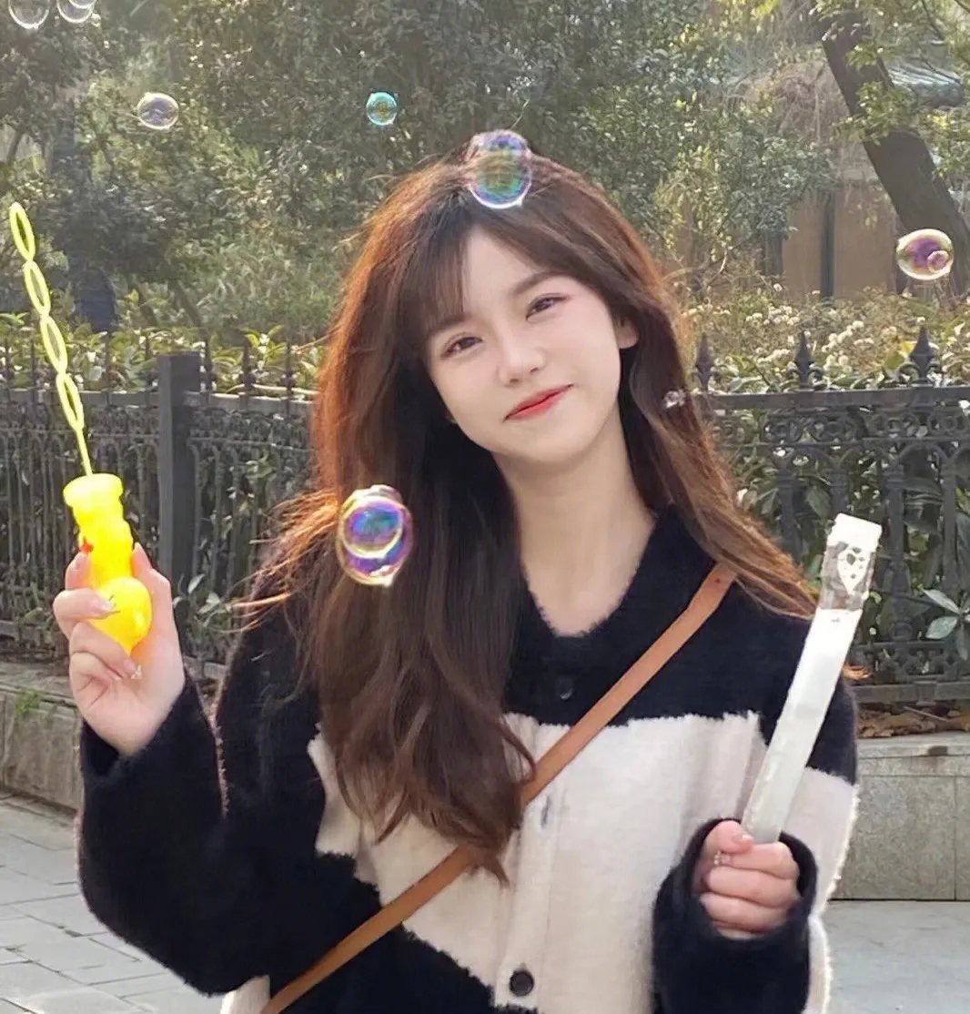 替闺蜜相亲,我闪婚了亿万总裁错嫁千金不好惹